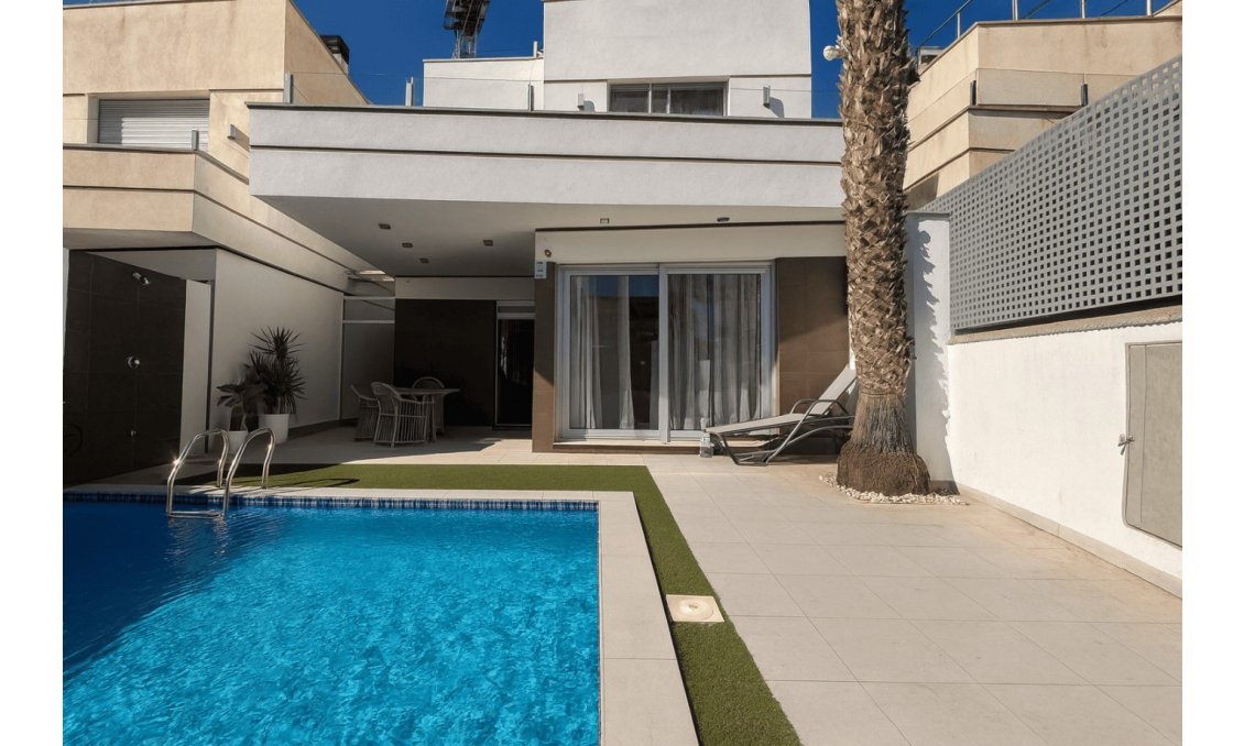 Revente - Villa -
Orihuela Costa - Costa Blanca