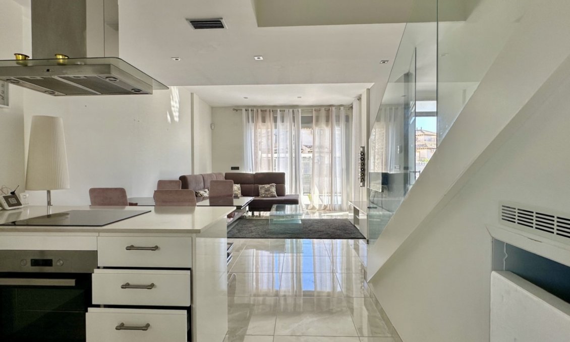 Revente - Villa -
Orihuela Costa - Costa Blanca