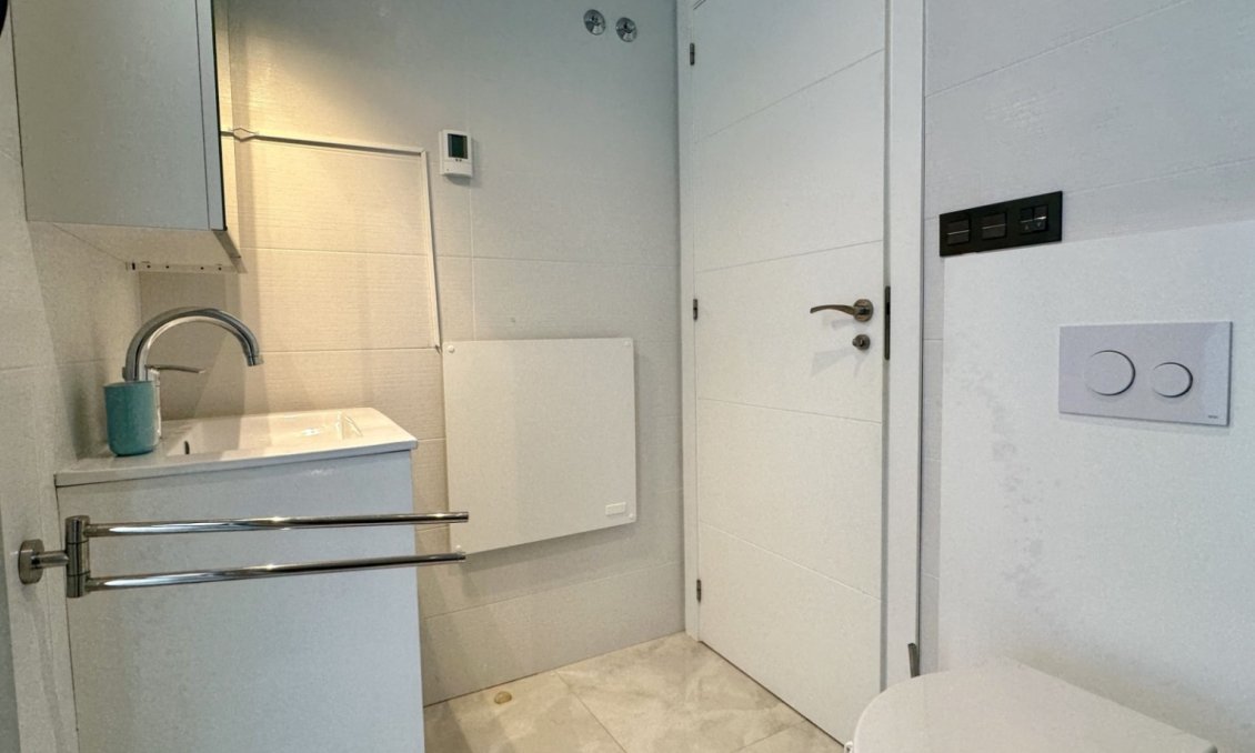 Revente - Villa -
Orihuela Costa - Costa Blanca