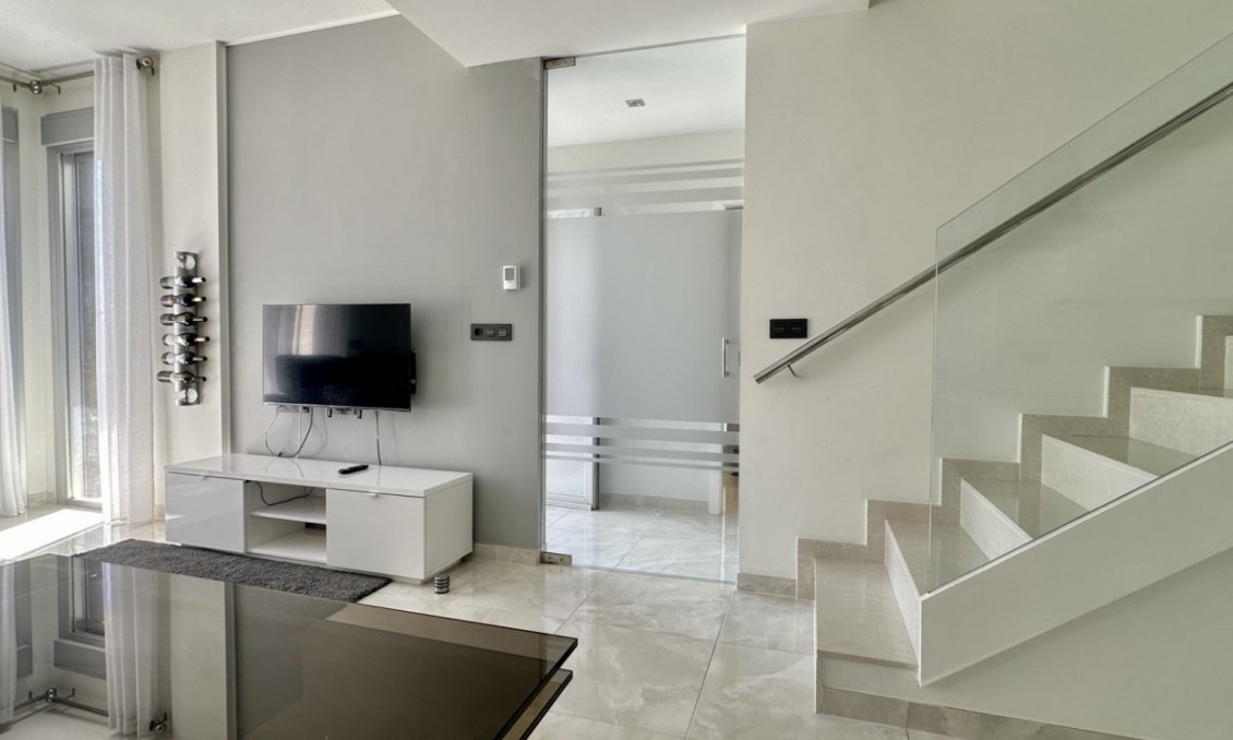 Revente - Villa -
Orihuela Costa - Costa Blanca