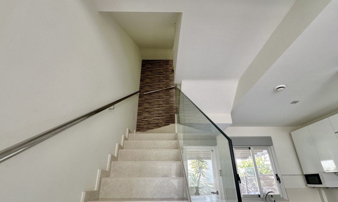 Revente - Villa -
Orihuela Costa - Costa Blanca