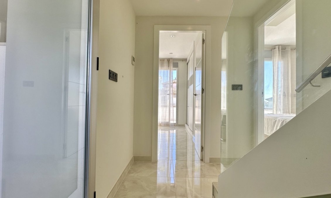 Revente - Villa -
Orihuela Costa - Costa Blanca