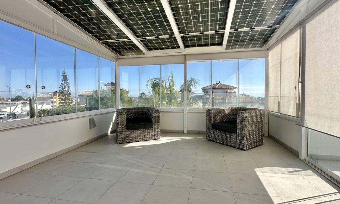 Revente - Villa -
Orihuela Costa - Costa Blanca