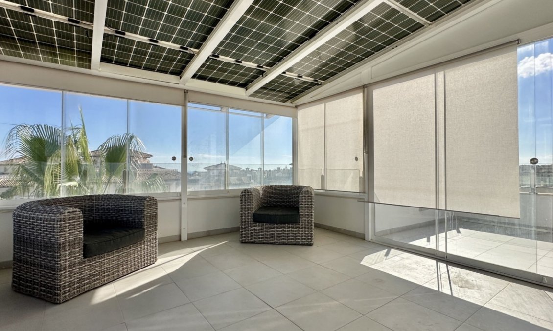 Revente - Villa -
Orihuela Costa - Costa Blanca