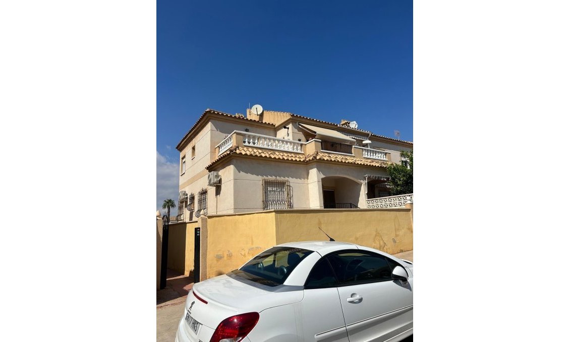 Revente - Bungalow -
Torrevieja - Aguas Nuevas