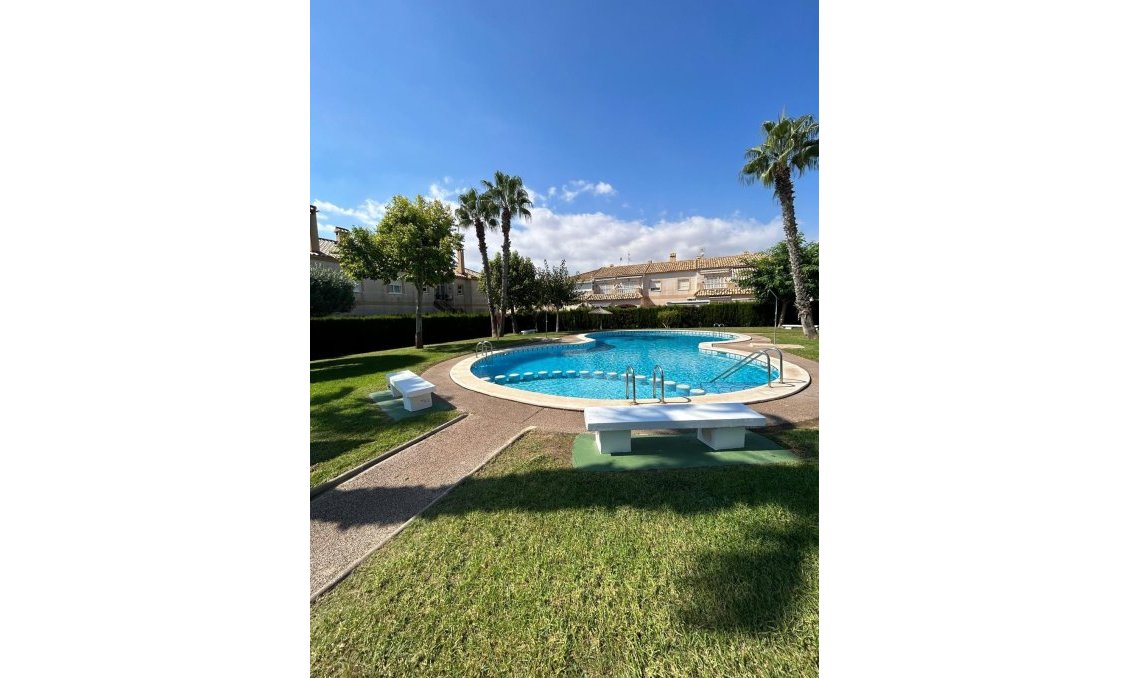 Revente - Bungalow -
Torrevieja - Aguas Nuevas