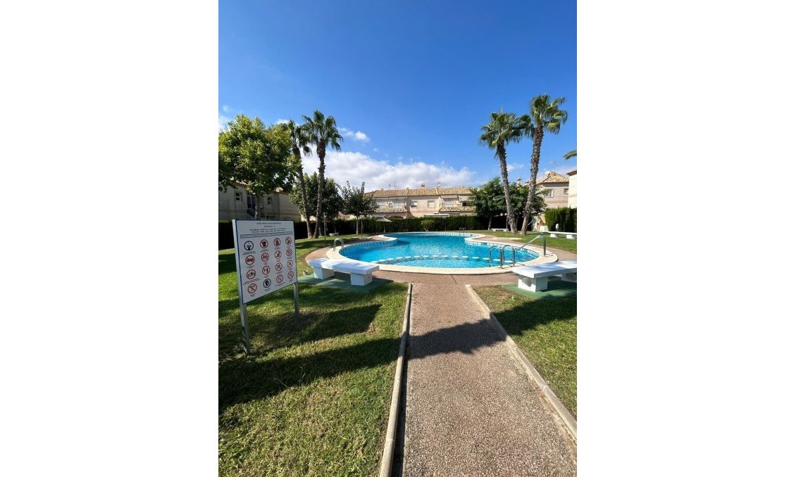 Revente - Bungalow -
Torrevieja - Aguas Nuevas