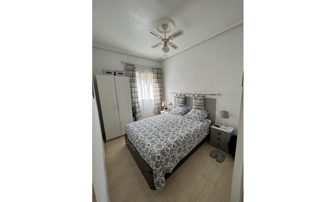 Revente - Bungalow -
Torrevieja - Aguas Nuevas