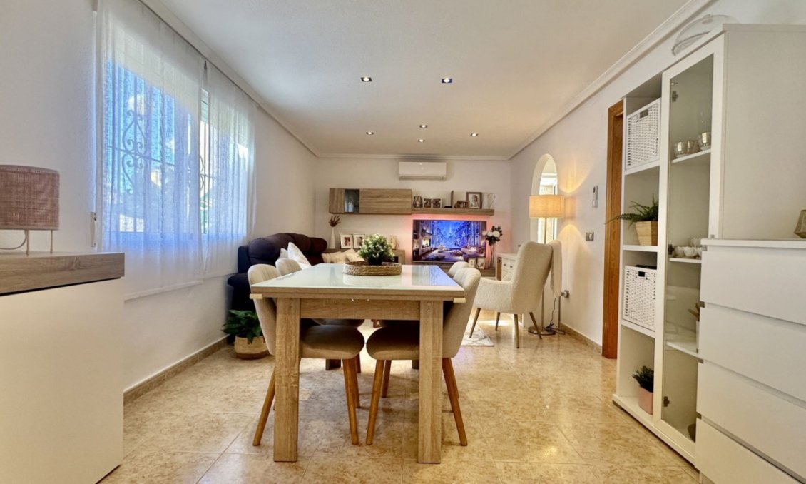 Revânzare - Town House -
Orihuela Costa - Costa Blanca