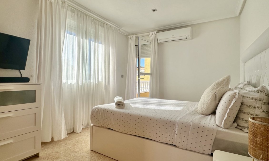 Revânzare - Town House -
Orihuela Costa - Costa Blanca