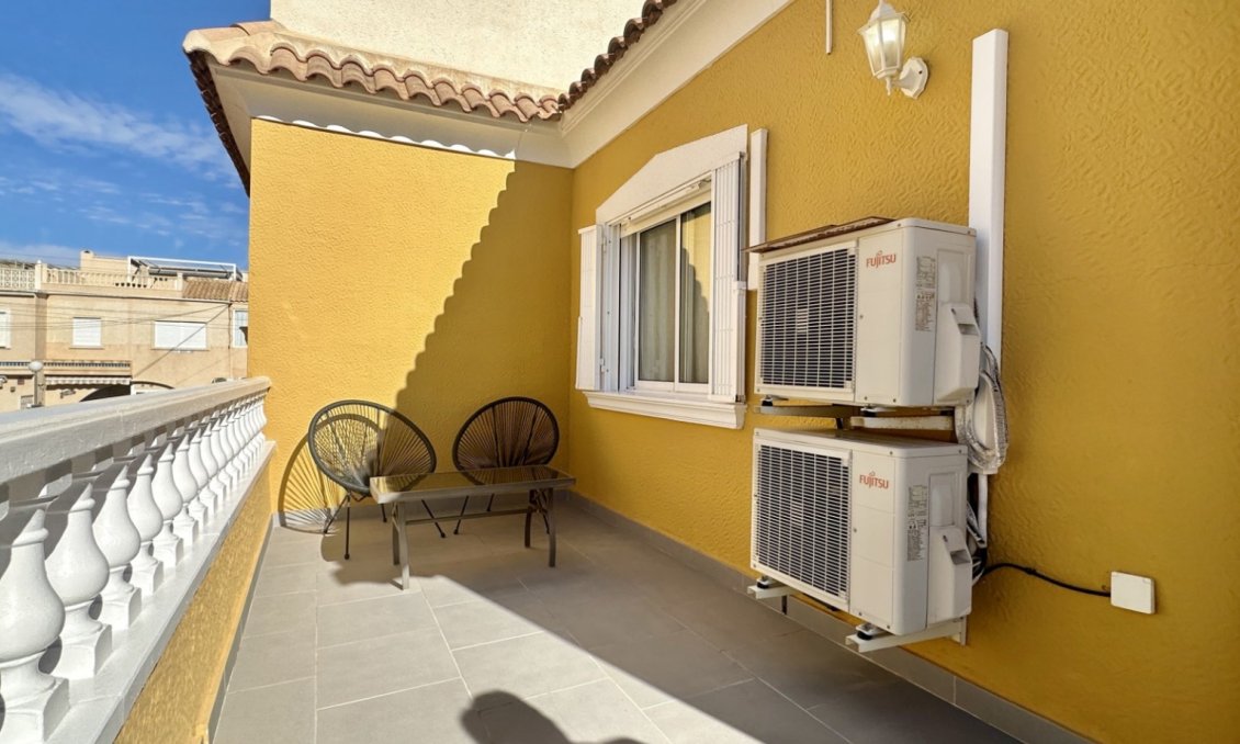 Revânzare - Town House -
Orihuela Costa - Costa Blanca