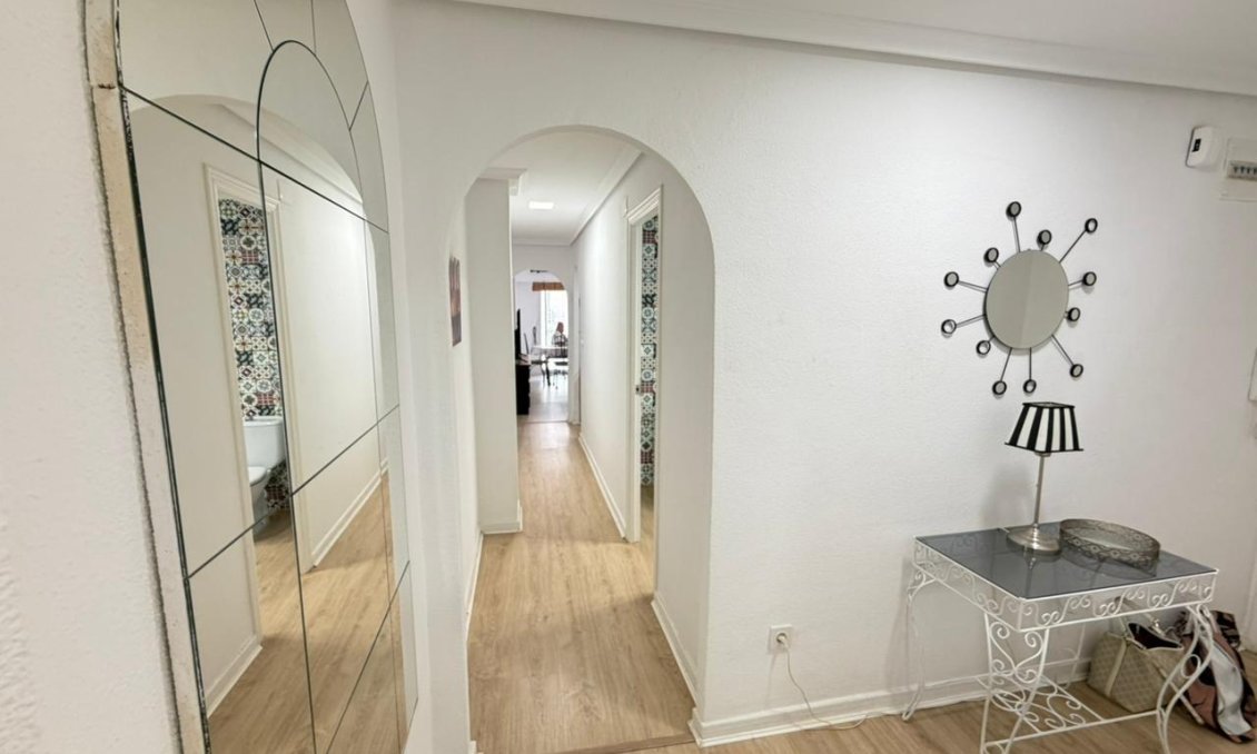 Revente - Appartement -
Torrevieja - Playa del Cura