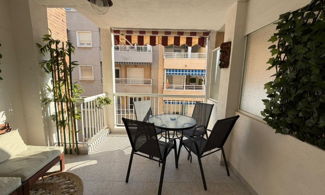 Revente - Appartement -
Torrevieja - Playa del Cura