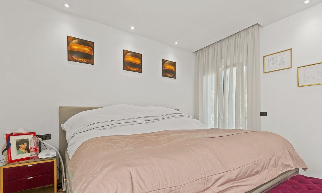 Resale - Villa -
La Finca Golf Resort - Inland