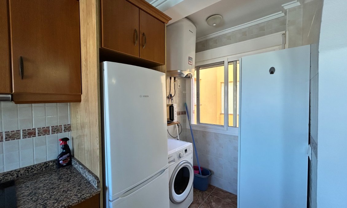 Segunda mano - Apartamento -
Jacarilla - Inland