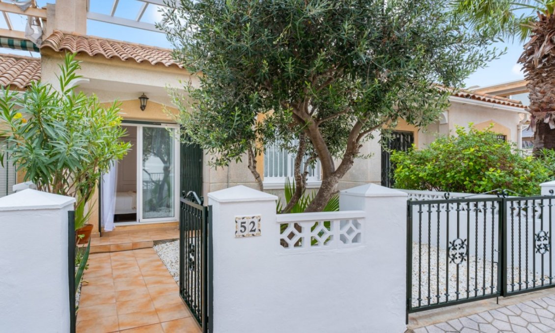 Resale - Town House -
Orihuela Costa - Costa Blanca