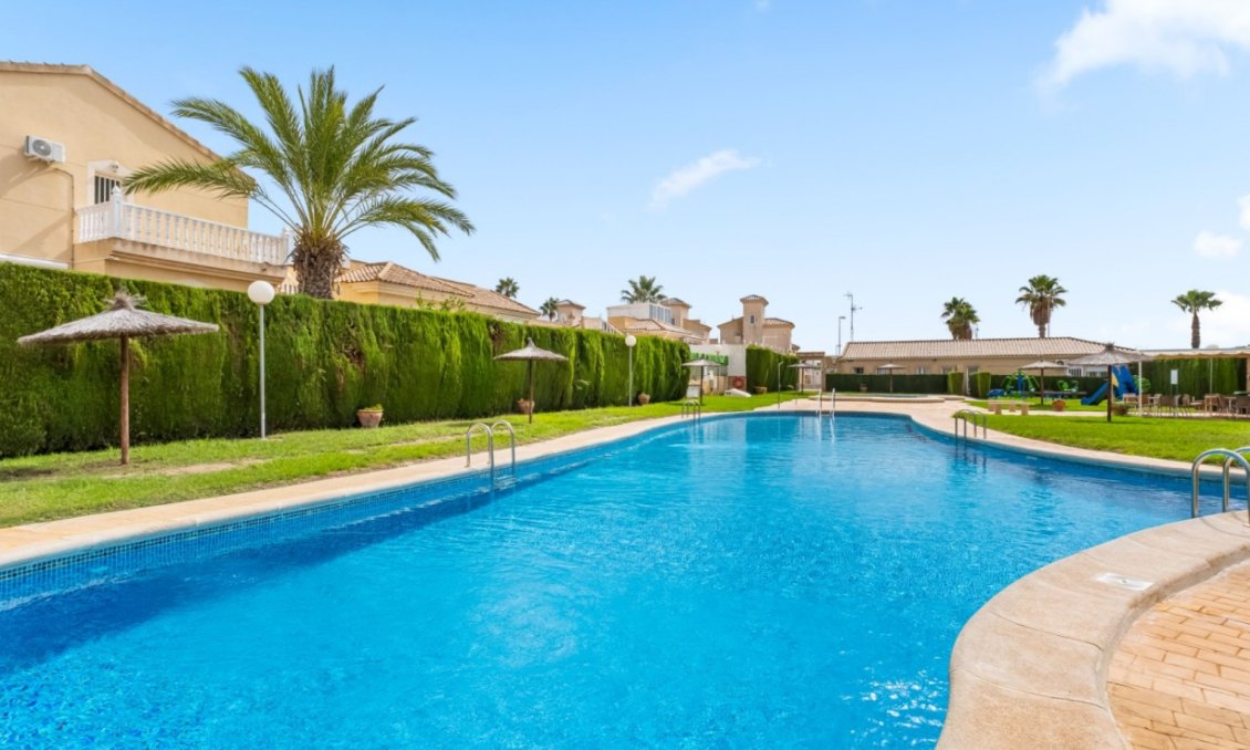 Resale - Town House -
Orihuela Costa - Costa Blanca