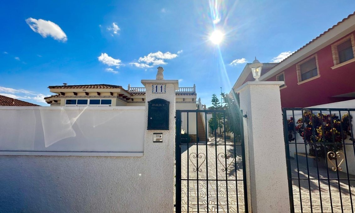 Segunda mano - Villa -
Bigastro - Comunidad Valenciana