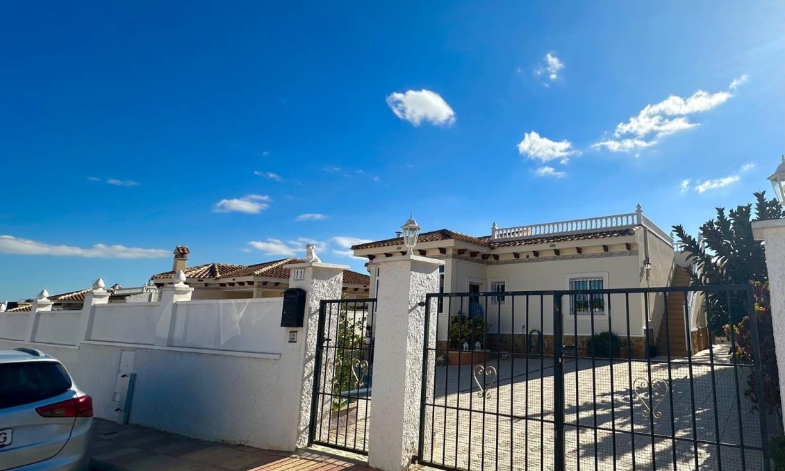 Segunda mano - Villa -
Bigastro - Comunidad Valenciana