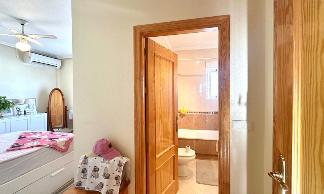 Segunda mano - Villa -
Bigastro - Comunidad Valenciana