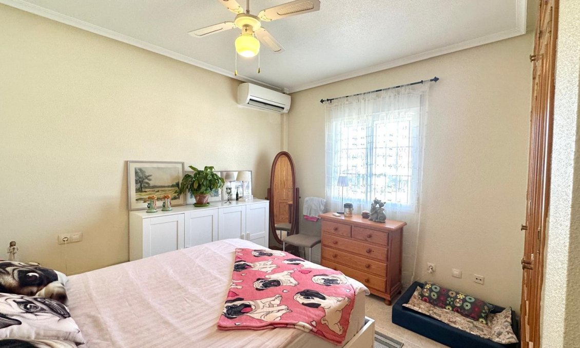 Segunda mano - Villa -
Bigastro - Comunidad Valenciana