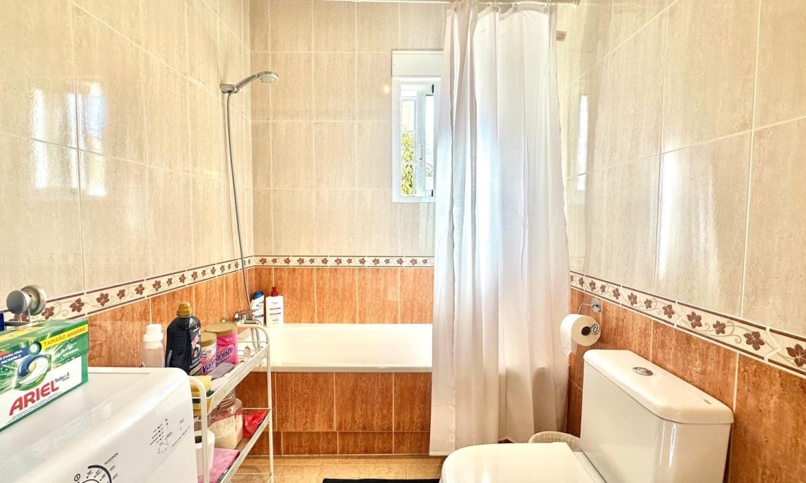 Segunda mano - Villa -
Bigastro - Comunidad Valenciana