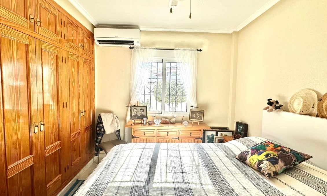 Segunda mano - Villa -
Bigastro - Comunidad Valenciana