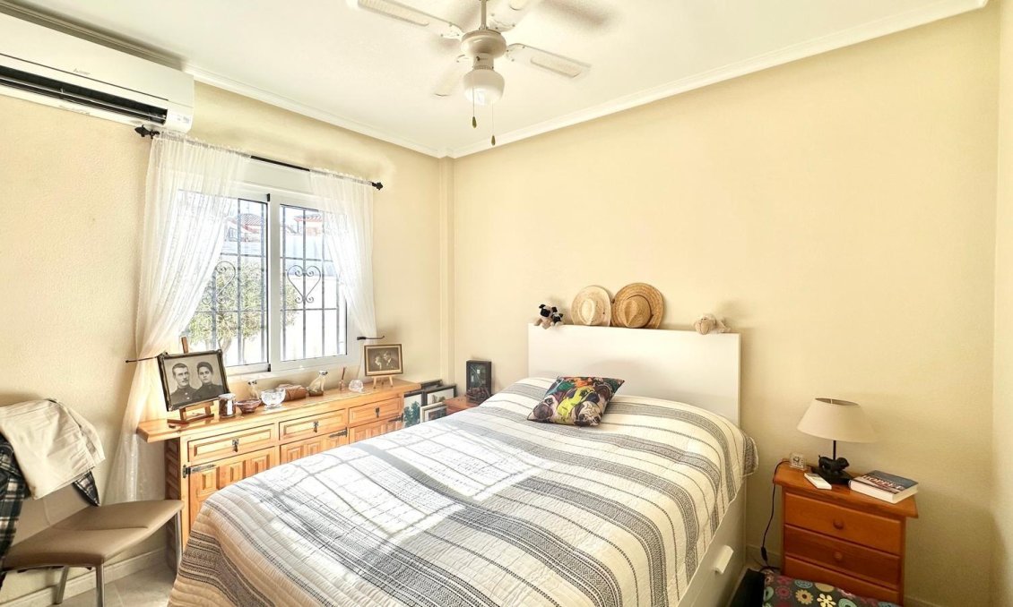 Segunda mano - Villa -
Bigastro - Comunidad Valenciana