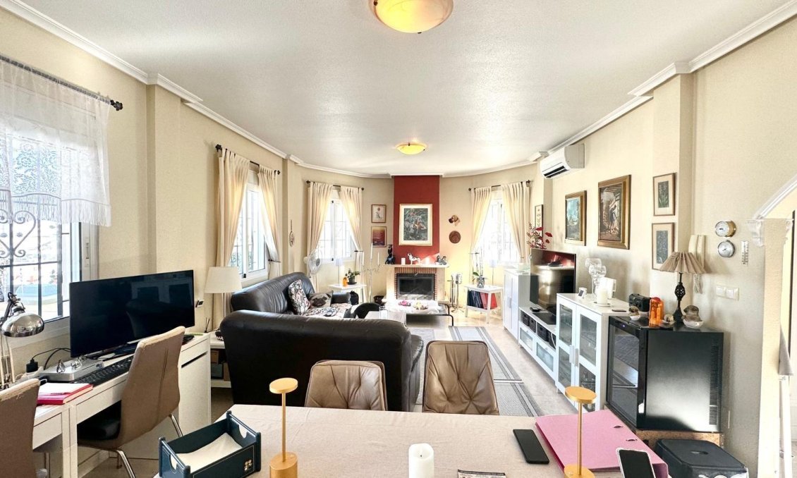 Segunda mano - Villa -
Bigastro - Comunidad Valenciana