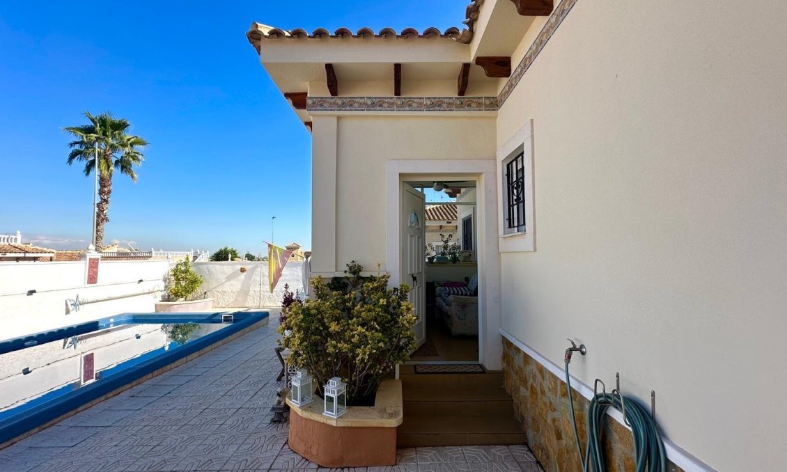 Segunda mano - Villa -
Bigastro - Comunidad Valenciana