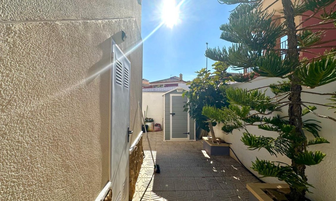 Segunda mano - Villa -
Bigastro - Comunidad Valenciana