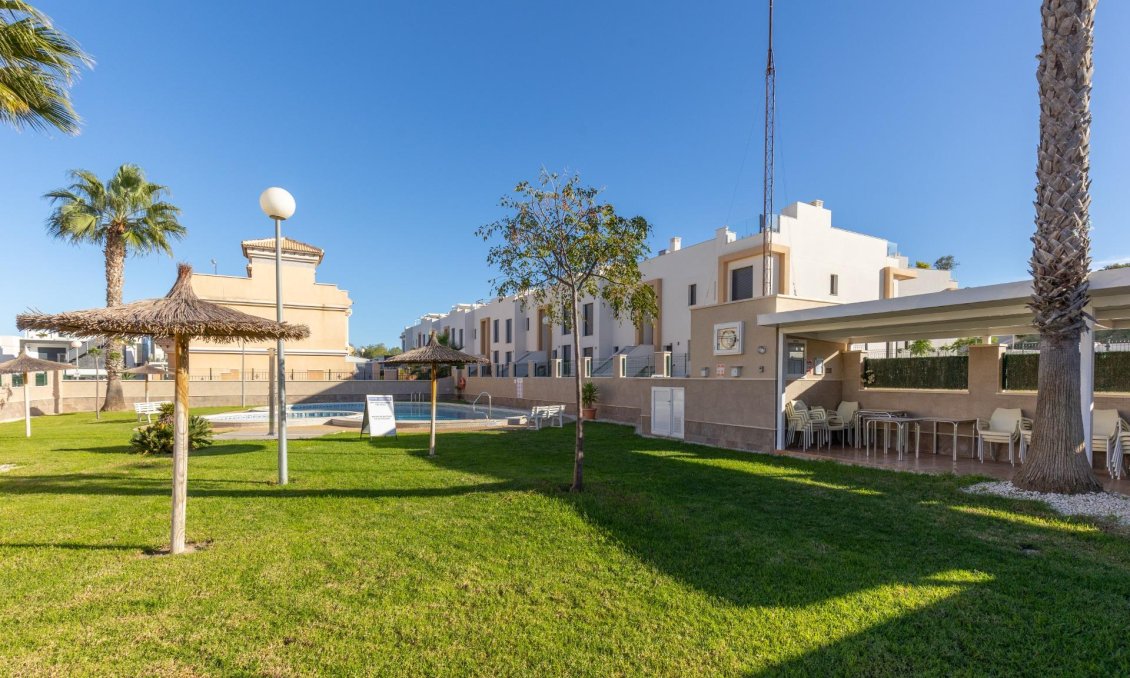 Segunda mano - Quad House -
Orihuela Costa - PAU 8