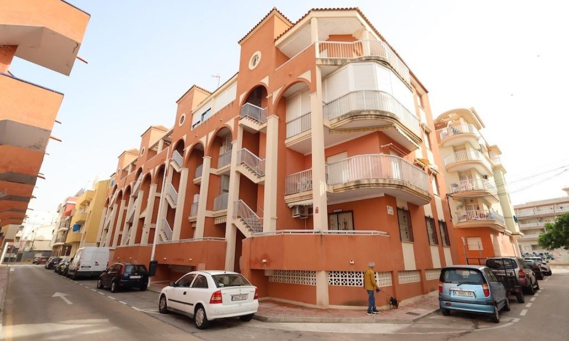 Resale - Apartment -
Torrevieja - Costa Blanca