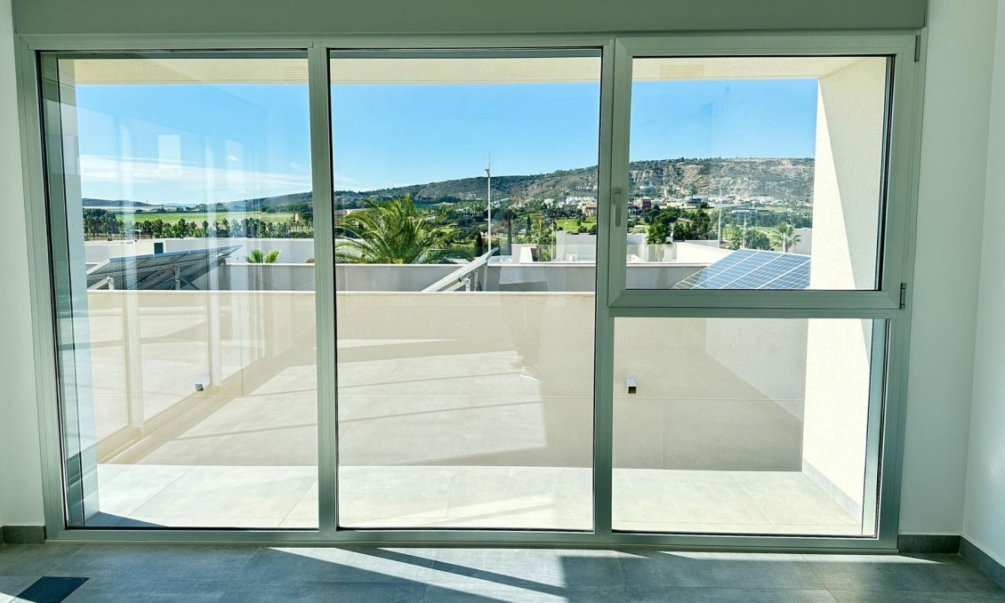 Obra nueva - Villa -
Algorfa - La Finca Golf