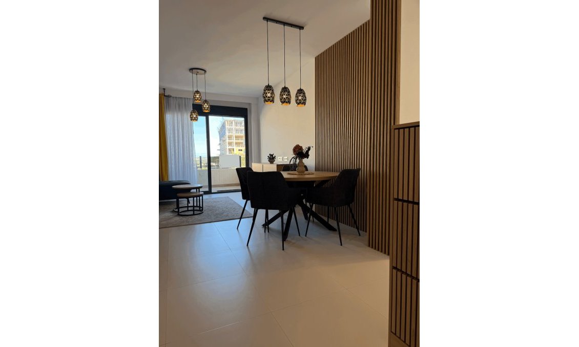 Revânzare - Apartament -
San Miguel de Salinas - Inland