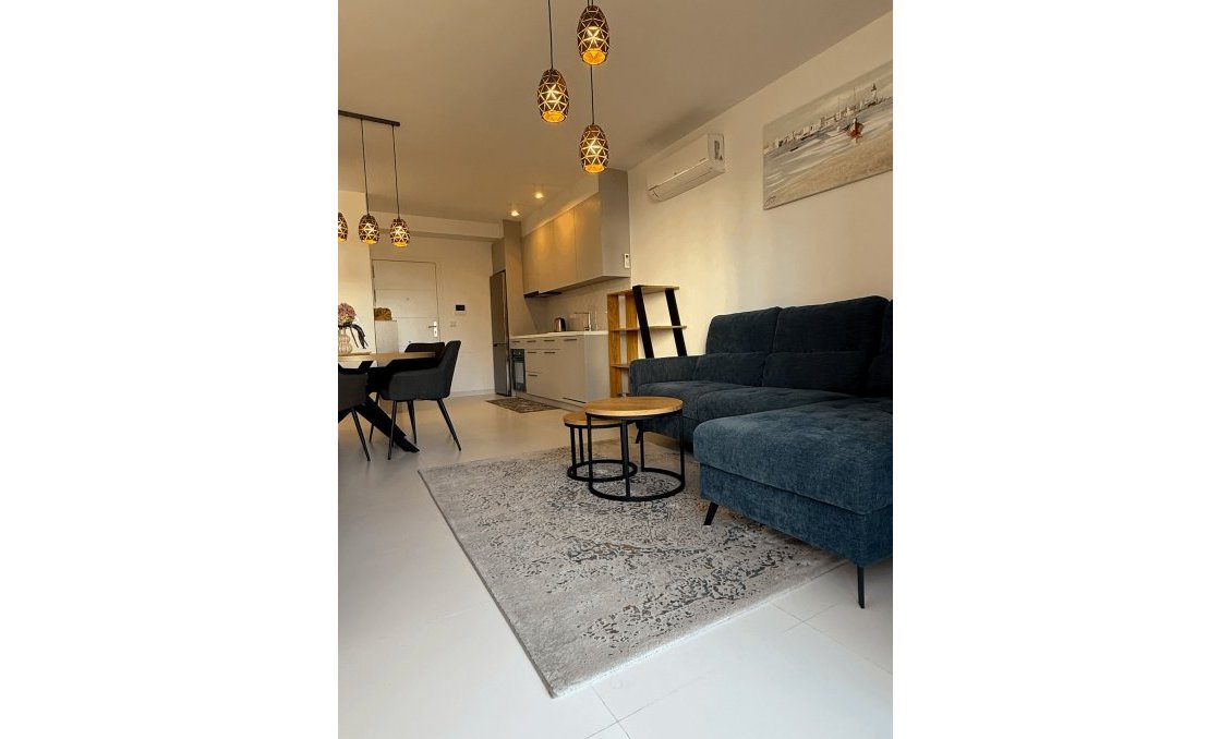 Revânzare - Apartament -
San Miguel de Salinas - Inland