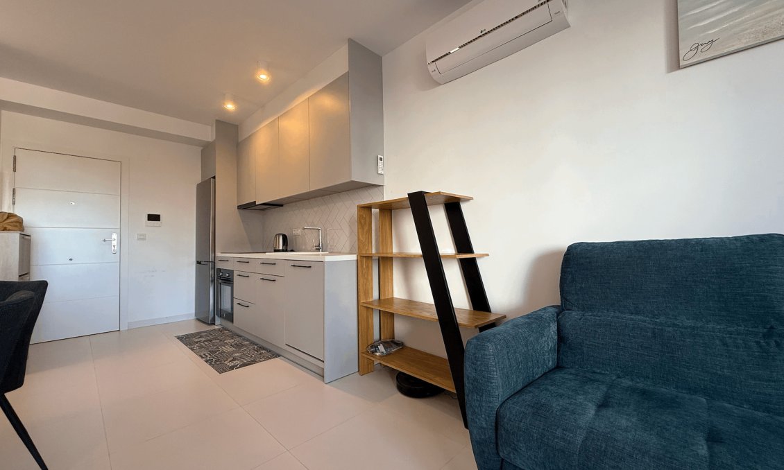 Revânzare - Apartament -
San Miguel de Salinas - Inland