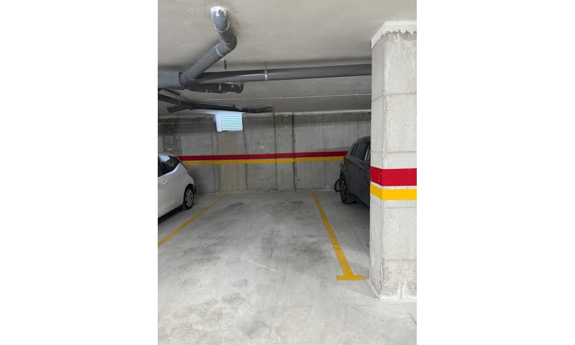 Revânzare - Apartament -
San Miguel de Salinas - Inland