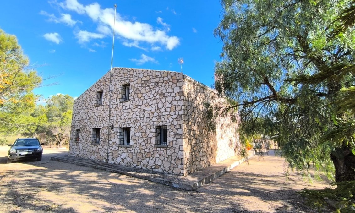 Revente - Villa -
Yecla - Inland