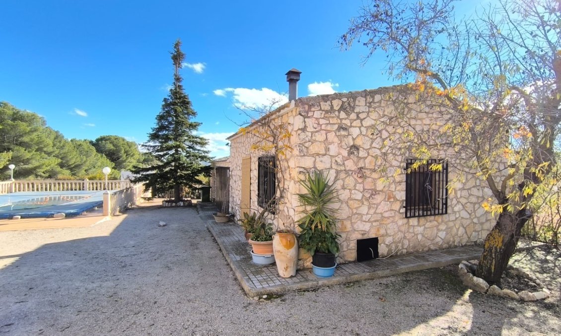 Revente - Villa -
Yecla - Inland