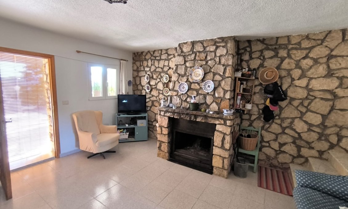 Revente - Villa -
Yecla - Inland