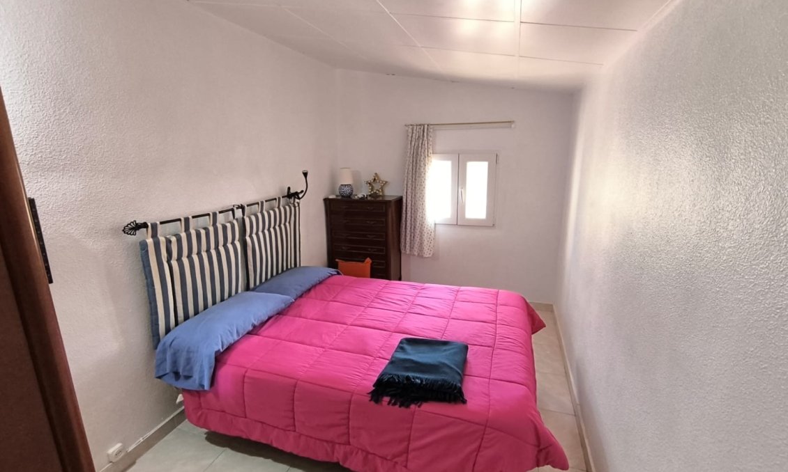 Revente - Villa -
Yecla - Inland