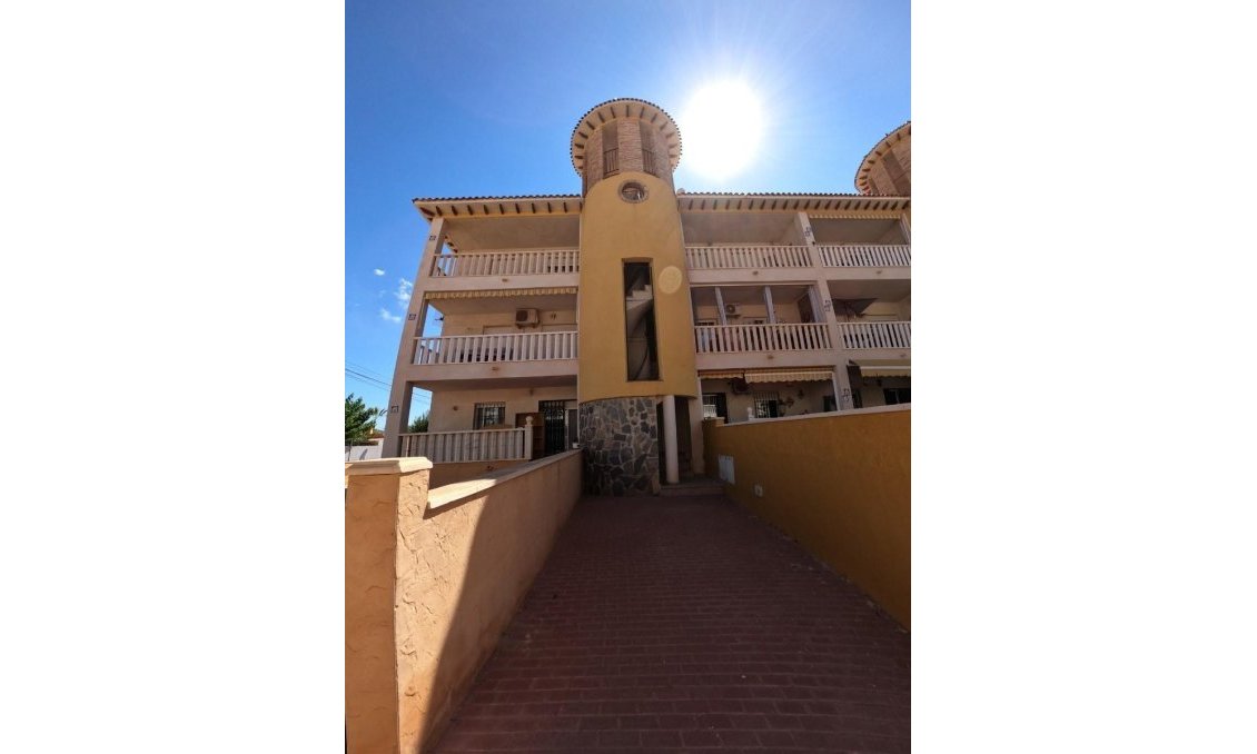 Resale - Apartment -
Orihuela Costa - Cabo Roig