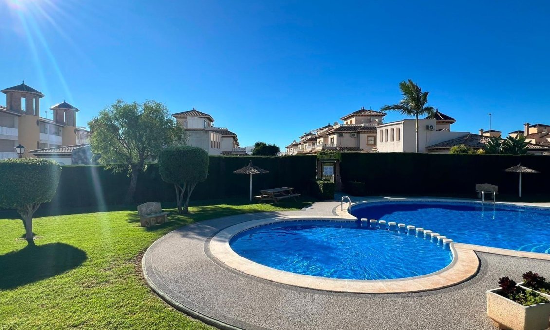 Resale - Apartment -
Orihuela Costa - Cabo Roig