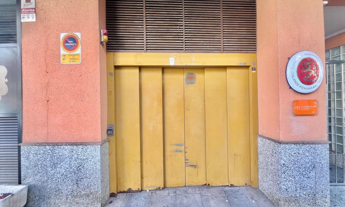 Revânzare - Apartament -
Torrevieja - Centro