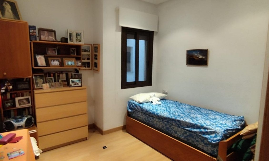 Revânzare - Apartament -
Torrevieja