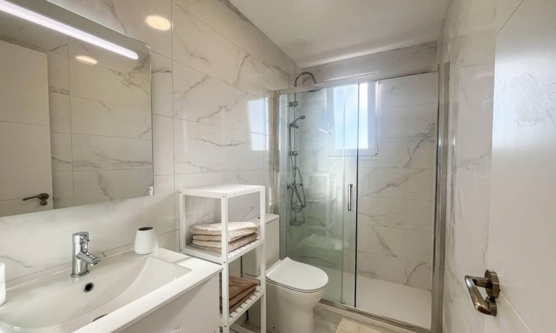 Revânzare - Apartament -
Torrevieja - Costa Blanca