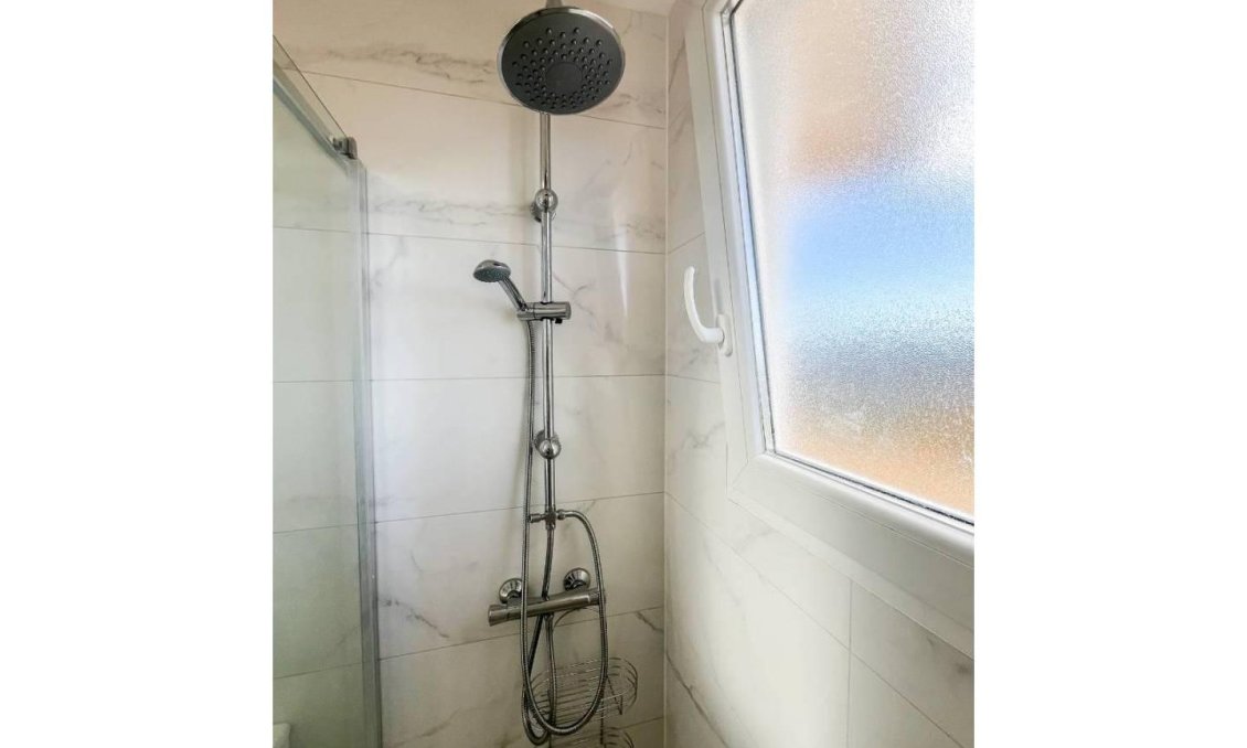 Revânzare - Apartament -
Torrevieja - Costa Blanca