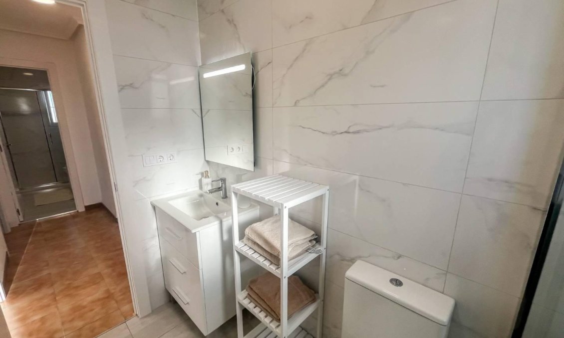 Revânzare - Apartament -
Torrevieja - Costa Blanca