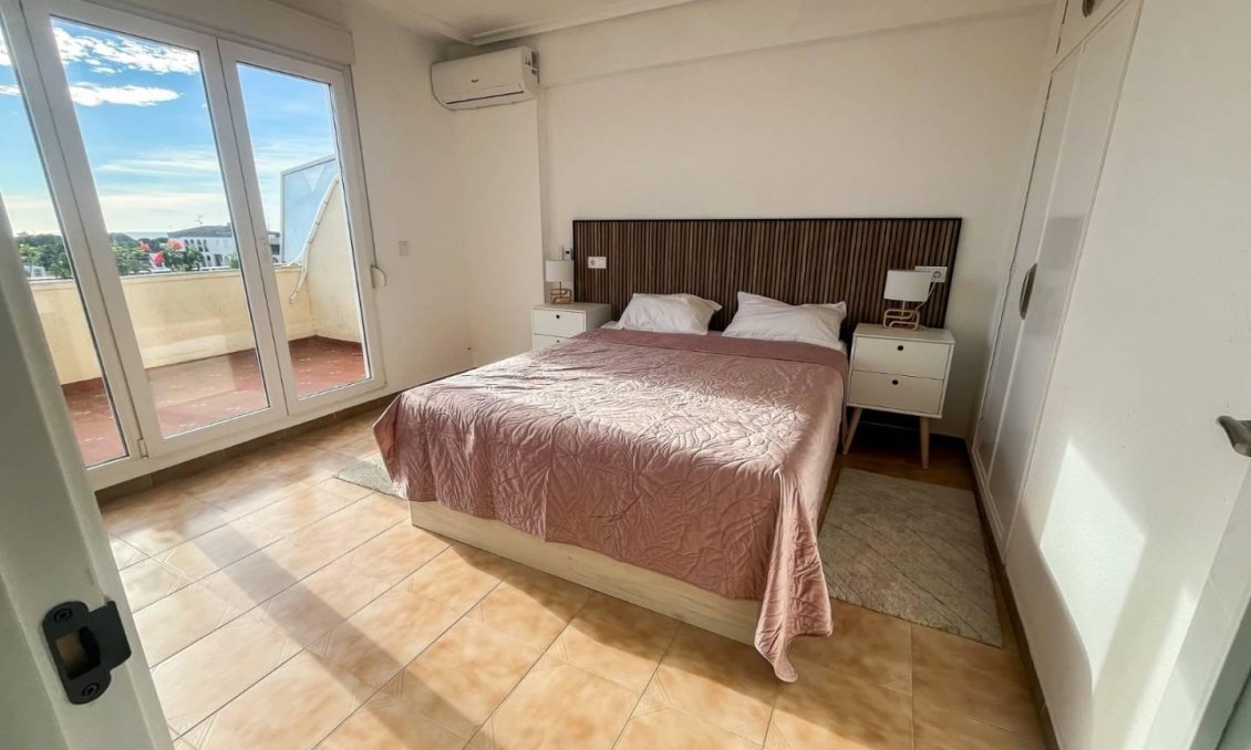 Revânzare - Apartament -
Torrevieja - Costa Blanca